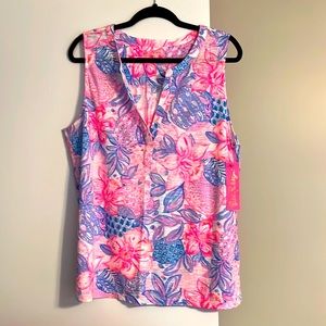 Lilly Pulitzer Dev Top new with tag on it